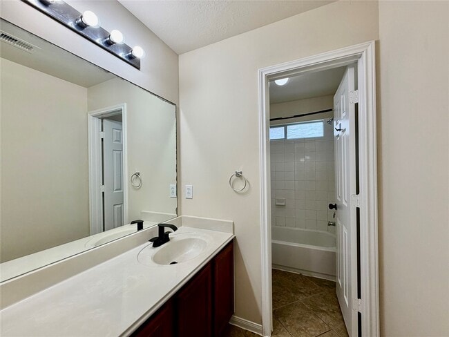 Building Photo - 25111 Hazel Ranch Dr