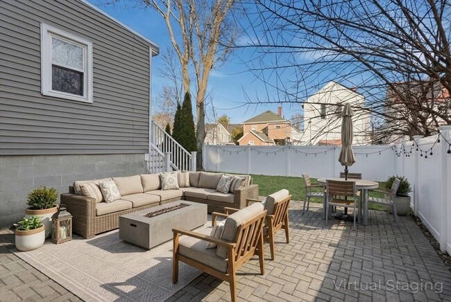 Building Photo - 36 Union St