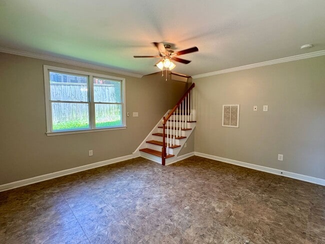 Building Photo - 4 Bedroom | 3 Bathroom Raleigh Home with F...