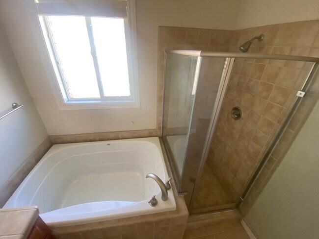 Building Photo - $4,290 / 4 BR -2170 SF - STUNNING SAN JOSE HOME IN BERRYESSA A MUST SEE!