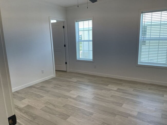 Building Photo - 5708 Blue Harbor Dr