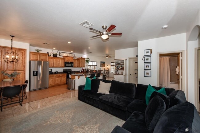 Building Photo - 4540 S Jojoba Ave