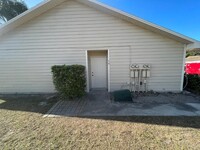 Building Photo - 34 Sandalwood Ct