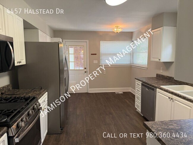 Building Photo - 4457 Halstead Dr