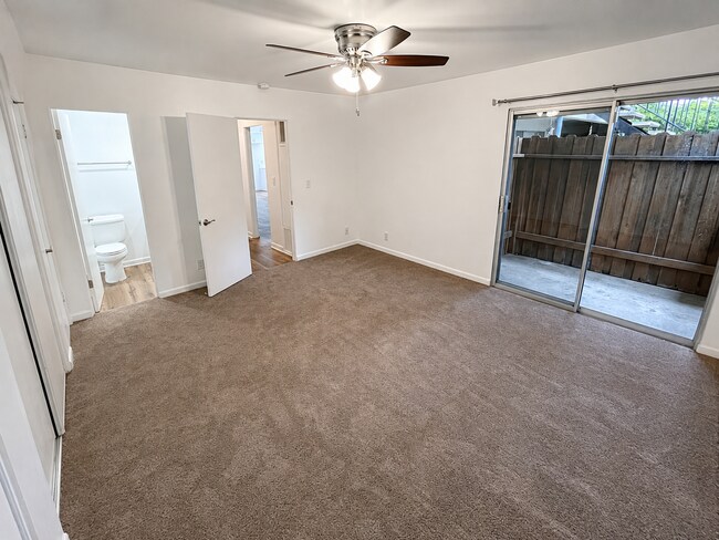 Building Photo - 343 S Steckel Dr