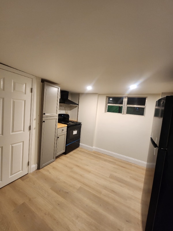 Building Photo - 2234 Lapeyrouse St