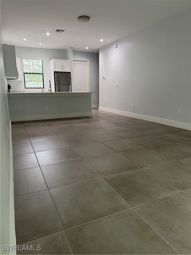 Building Photo - 19029 Tangerine Rd