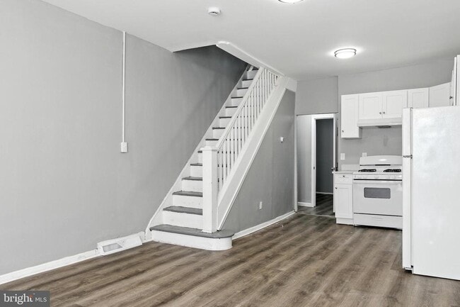 Building Photo - 4030 N Fairhill St