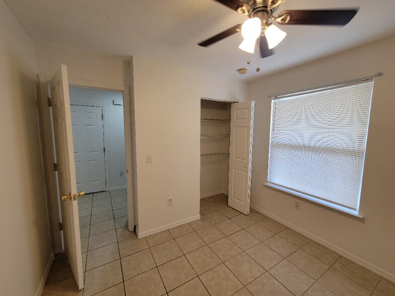 Building Photo - 1210 4 Mile Rd