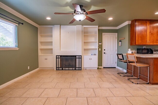 Building Photo - House for Rent in Redlands
