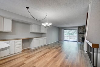Building Photo - $2,025 - 2 Bed, 2.5 Bath Unit in Lakewood with In-Unit Laundry!