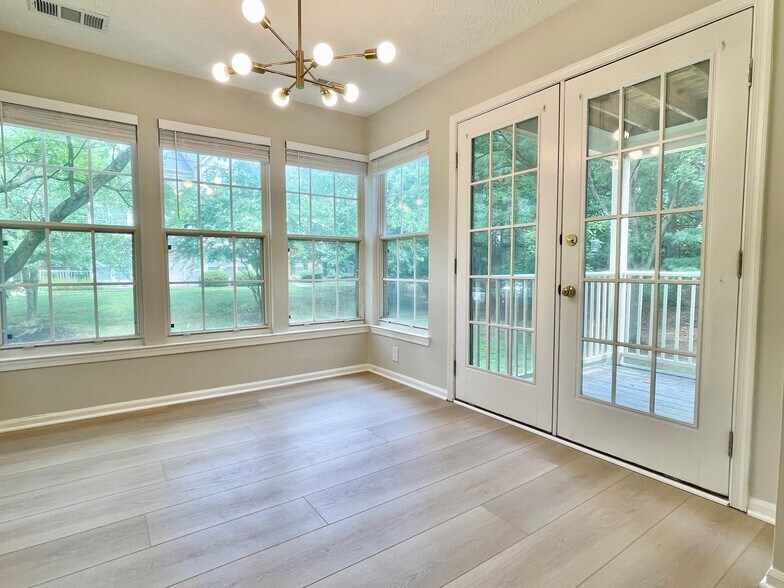 Building Photo - 13108 Briarcliff Ter