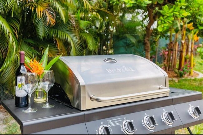 Building Photo - 279 Hach Ln