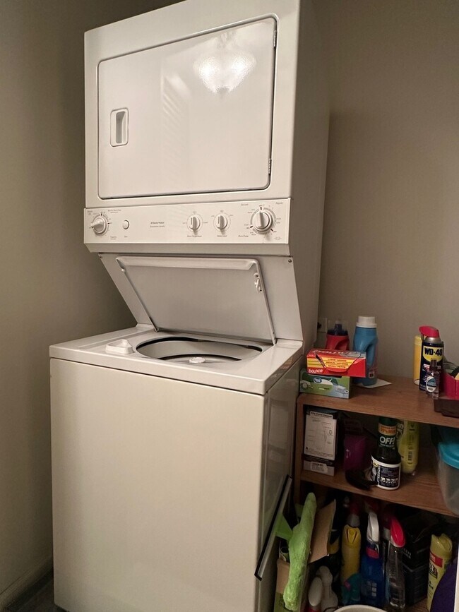 Building Photo - 6420 Double Eagle Dr