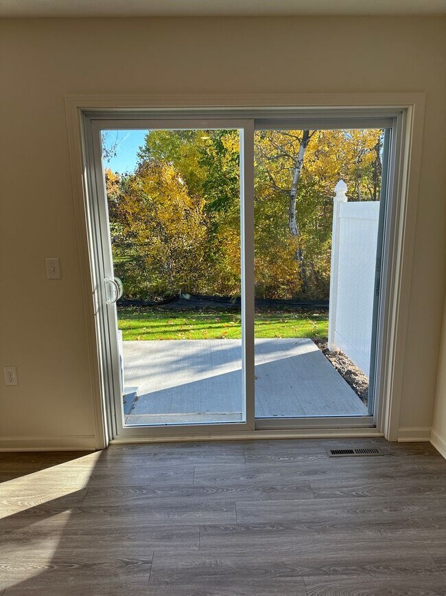 Building Photo - 1514 Red Fern Dr