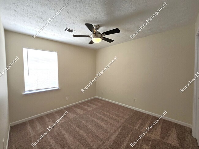 Building Photo - 3948 Ferncliff Rd SW