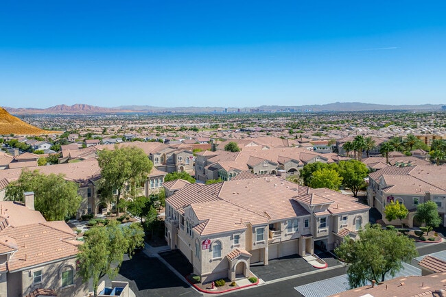 Building Photo - 10550 W Alexander Rd