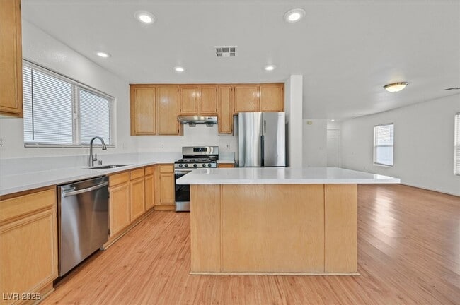 Building Photo - 6333 Sycamore Grove Ct