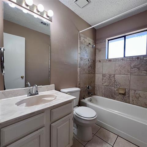 Building Photo - 205 Sunset Dr
