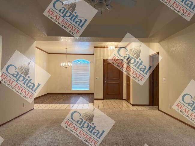Building Photo - Beautiful 3 Bedroom W/ Move In Special