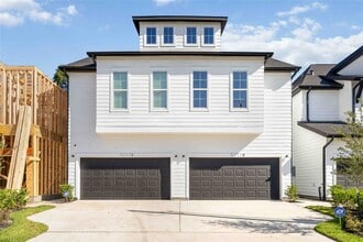 Building Photo - 5117 Briscoe St