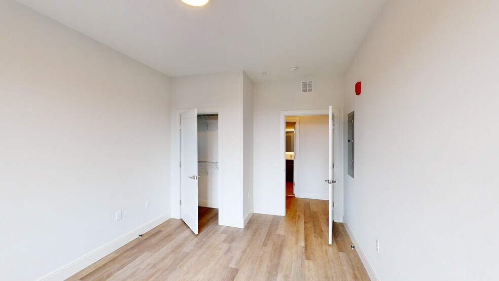 Building Photo - 957 Dorchester Ave