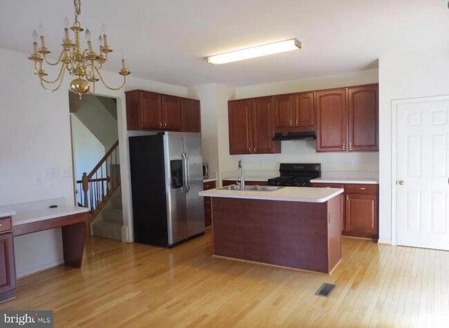 Building Photo - 6641 Creek Point Way