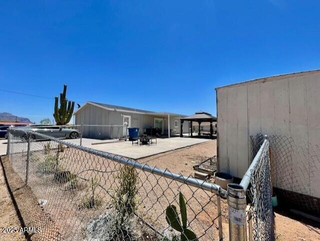 Building Photo - 120 N Royal Palm Rd
