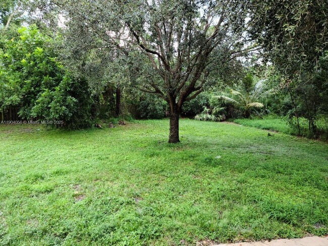 Building Photo - 395 SE Norfolk Blvd