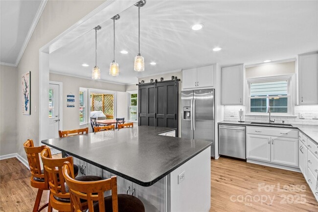 Building Photo - 21112 Rio Oro Dr