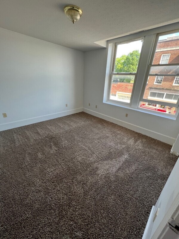 Building Photo - 221 Mercer St