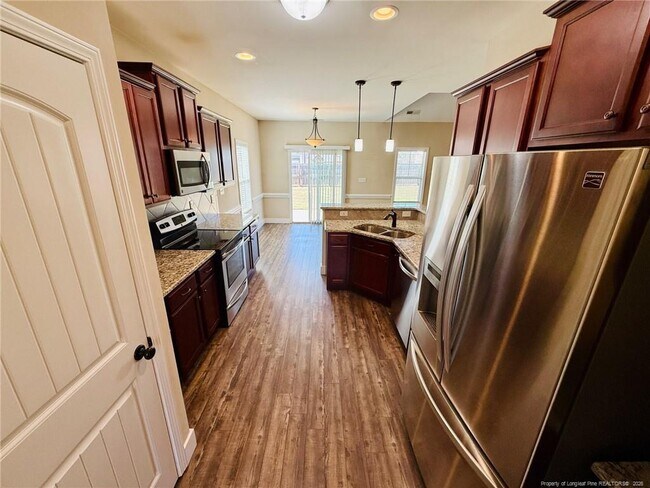 Building Photo - 848 Bellingham Way