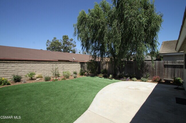 Building Photo - 5443 Camino Compadre