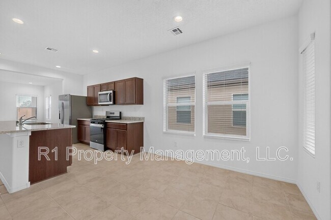 Building Photo - 280 Prism Ave SW