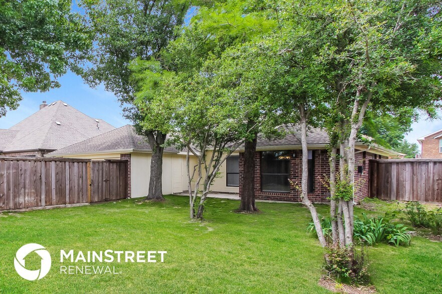 Building Photo - 9214 Chimneywood Dr