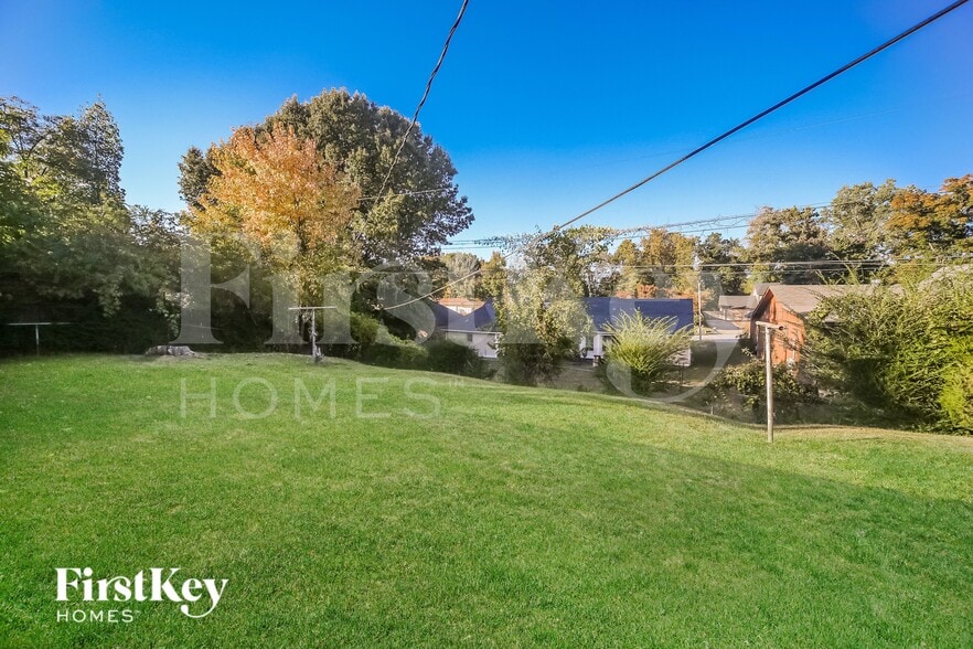 Building Photo - 1736 Borden Dr