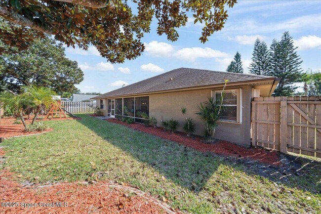 Building Photo - 1235 Pemberton Trail