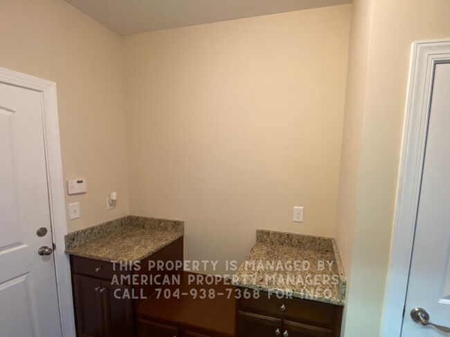 Building Photo - 4891 Breden St