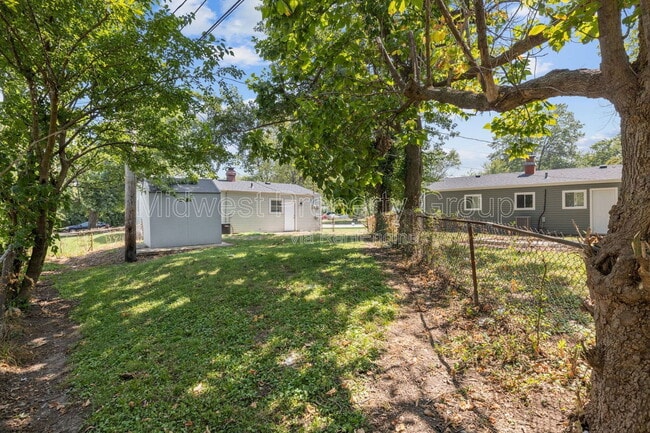 Building Photo - 5 Boles Ave