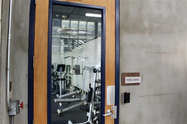 Building Photo - 2502 Live Oak St