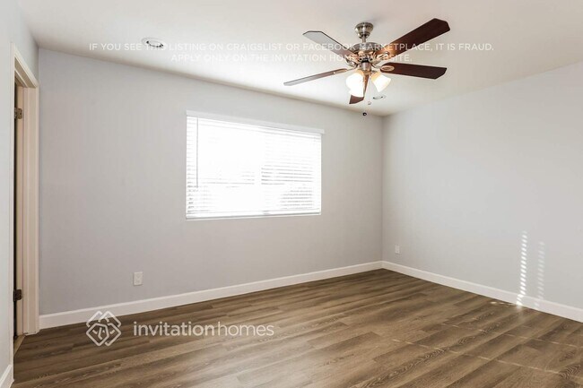 Building Photo - 6102 S Parkside Dr