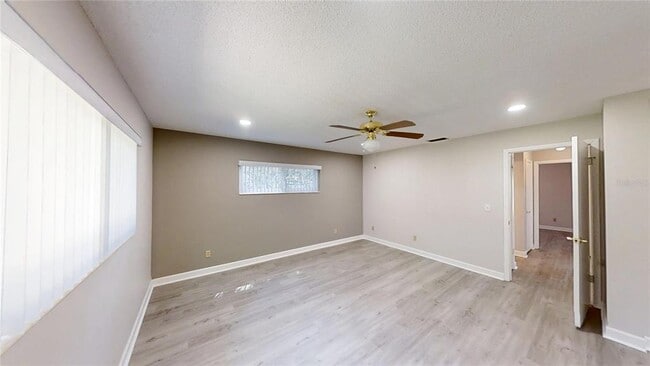Building Photo - 8883 SW 94 Ln