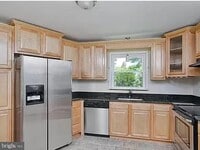 Building Photo - 207 Cornell Rd