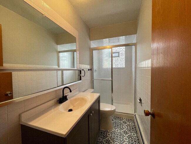 Building Photo - 8645 W Summerdale Ave