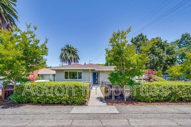 Primary Photo - 295 Bay Rd