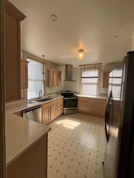 Kitchen - 1440 21st Ave