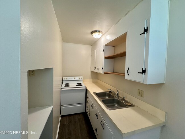 Building Photo - 6138 Catoma St