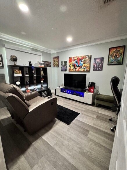 Building Photo - 18038 Rhumba Way