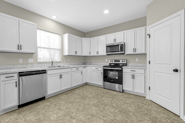Building Photo - 3832 Eagles Landing Dr