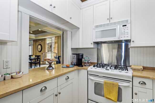 Building Photo - 50 Stone Ridge Way